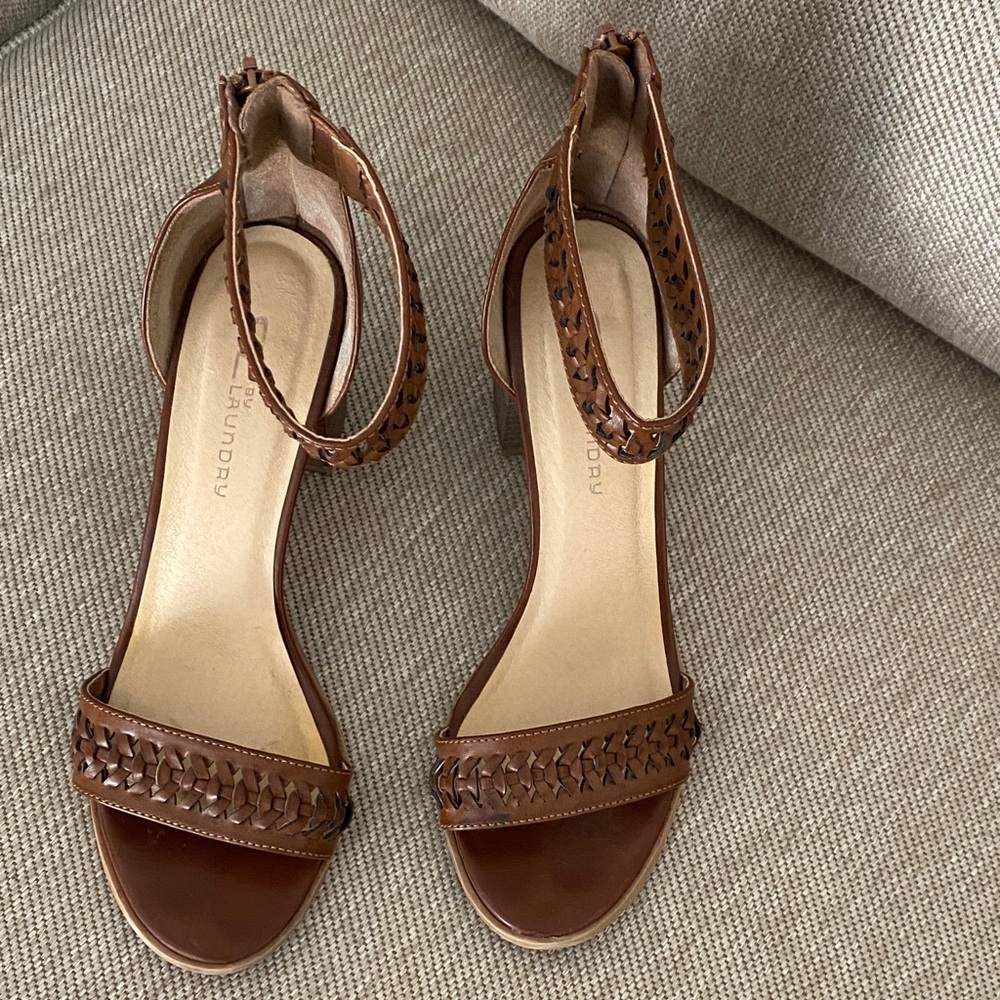 Chinese Laundry Tan Braided Ankle Strap Block Heel Sandals - Picture 4 of 7